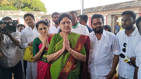 சசிகலா வழிபாடு