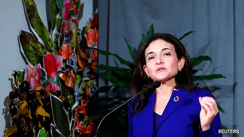 ex facebook coo spent 13k on lingerie asked aide to come to bed