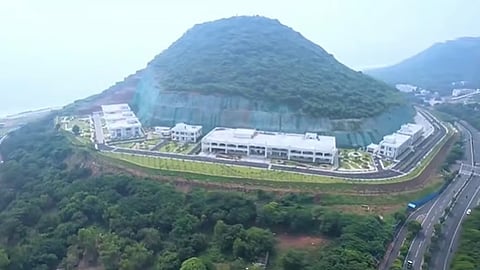 andhra pradesh former cm jaganmohan built palace goes to viral video