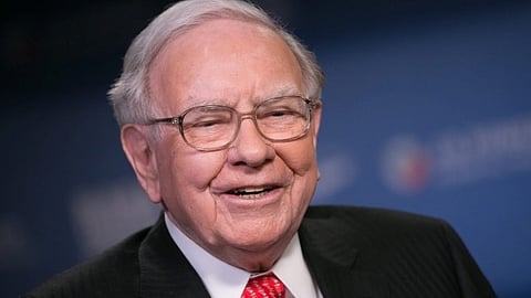 warren buffetts 334 billion cash reserve updates