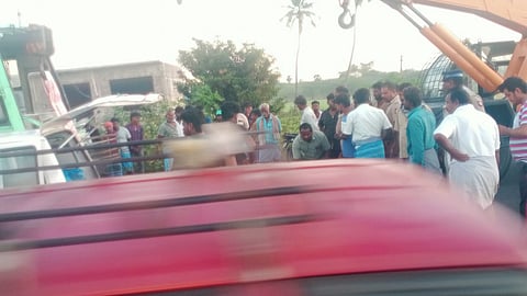 அரசு பேருந்து மோதி 3 பேர் உயிரிழப்பு