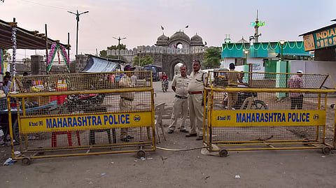 hindu outfits action if aurangzebs tomb protest maharashtra