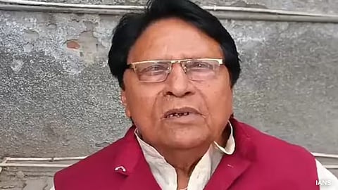 samajwadi party mp says indian muslims dont consider babur their leader