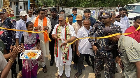 west bengal bjp former mp threatens women protesters