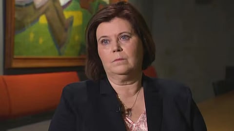 iceland education minister resigns