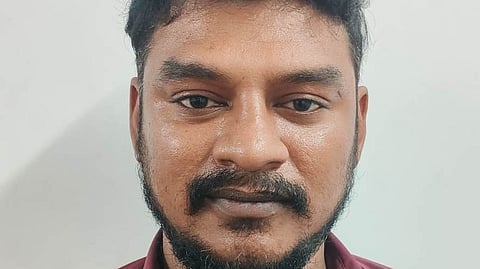 நண்பர் கைது