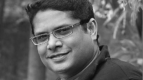 director bharathirajas son manoj body cremated