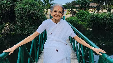 mahatma gandhi great granddaughter passed away