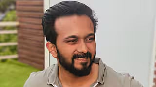 Indian former cricketer kedar jadhav Will joins bjp in mumbai