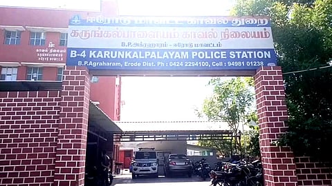 இரு காவலர்கள் சஸ்பெண்ட்