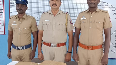 8 கிலோ கஞ்சா பறிமுதல்