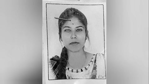 சடலமாக மீட்கப்பட்ட பெண்