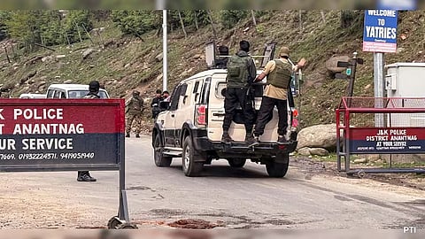 pahalgam terror attack trigger 25 surge in kashmir tour cancellations