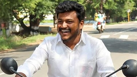 இளைஞர் கைது