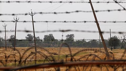 எல்லையில் பதற்றம்