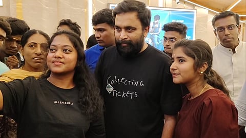 நடிகர் சசிகுமார்