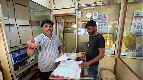 250 சவரன் நகை, 8 கிலோ வெள்ளி திருட்டு