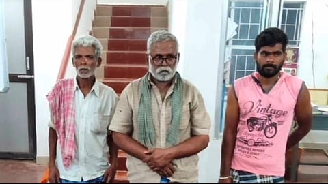 நாட்டுத் துப்பாக்கிகள் தயாரித்த 3 பேர் கைது