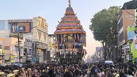 சித்திரைத் திருவிழா தேரோட்டம்