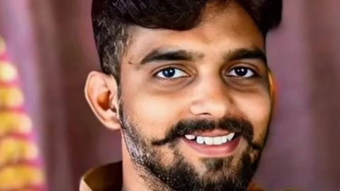 ரவுடி வெள்ளைக்காளி