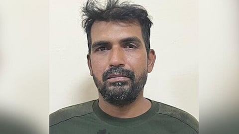 bsf soldier detained by pakistan rangers on handed over to india