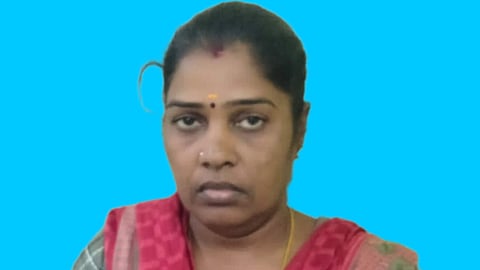 பெண் கைது