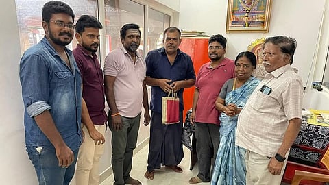 15 சவரன் தங்க நகையை மீட்டு ஒப்படைத்த இஸ்லாமியர்