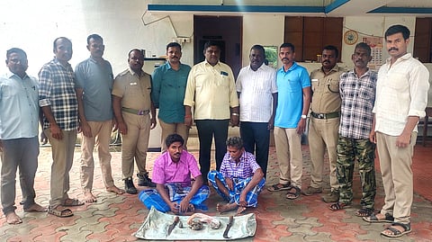 உடும்புகளை வேட்டையாடிய தந்தை மகன் கைது