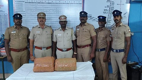 8 கிலோ கஞ்சா பறிமுதல்