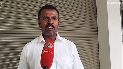 ரூ.1 லட்சத்தை இழந்த விவசாயி