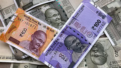 RBI ask banks to ensure ATMs dispense Rs 100 Rs 200 notes