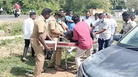 காரில் இருந்த சடலமாக மீட்கப்பட்ட மத போதகர்