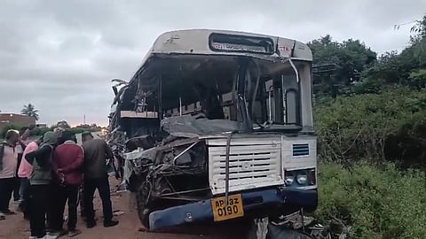 சாலை விபத்து