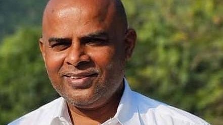 மருந்தக உரிமையாளர்