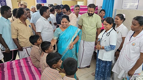 காலை உணவு சாப்பிட்ட 4 மாணவர்களுக்கு வாந்தி மயக்கம்