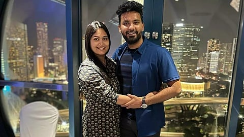 அஸ்மிதா - விஷ்னு