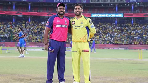 சஞ்சு சாம்சன் - தோனி