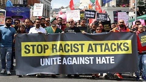 இனவெறி தாக்குதல்களுக்கு எதிரான பேரணி