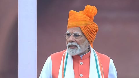 delhi high court sets aside cic order to disclose information on pm modi degree case