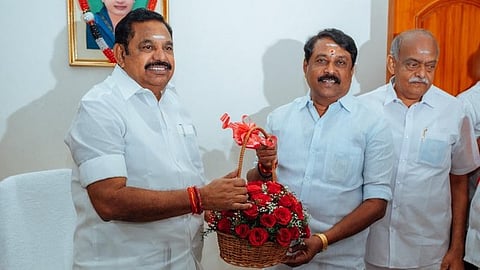 எடப்பாடி பழனிசாமி மற்றும் நயினார் நாகேந்திரன் சந்திப்பு