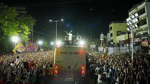 tn cm adviced on karur stampede incidents