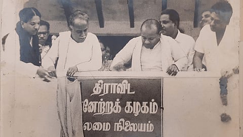 முன்னாள் முதல்வர் அண்ணாதுரை