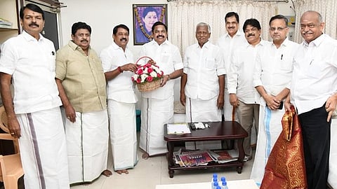 எடப்பாடி பழனிசாமி மற்றும் நயினார் நாகேந்திரன் சந்திப்பு