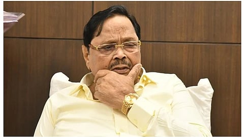 DMk is transferring the responsibility of Durai Murugan to whom