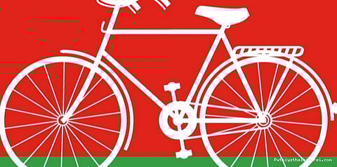 சமாஜ்வாதி கட்சி சைக்கிள் யாருக்கு?