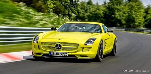 சாலைகளில் பயணிக்கும்போதே எலெக்ட்ரிக் வாகனங்களுக்கு சார்ஜ் செய்யும் தொழில்நுட்பம்..