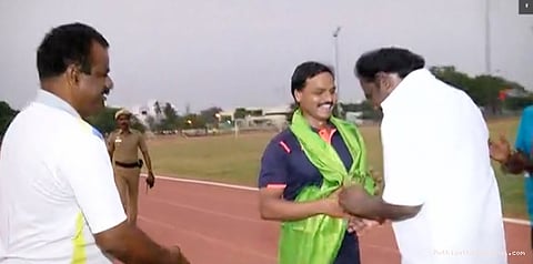 ஓட்டப் பந்தயத்தில் பங்கேற்ற மதுரை கலெக்டர்..!