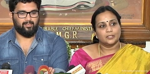 அதிமுக உடையக் கூடாது... எம்ஜிஆர் உறவினர் சுதா பேட்டி