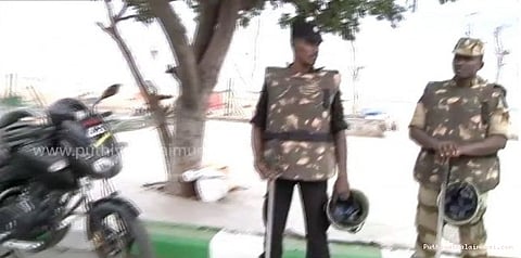 மெரினாவில் இளைஞர்கள் மீண்டும் கூடுவதாக தகவல்.... காவல்துறை குவிப்பு