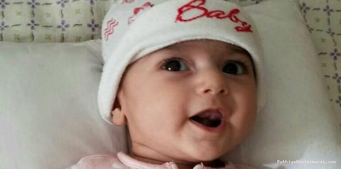 தடையை தாண்டி அமெரிக்கா வரும் 4 மாத ஈரான் குழந்தை